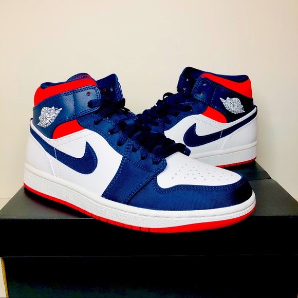 Jordan 1 Mid SE “USA” Men’s 7.5 / Women’s 9 - Picture 1 of 7